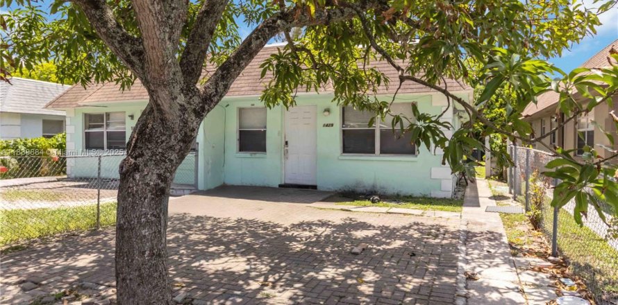Commercial property in Fort Lauderdale, Florida 232.63 sq.m. № 1839114