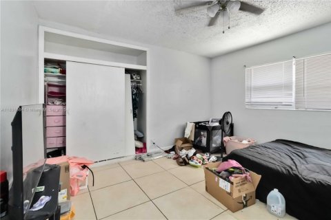 Commercial property in Fort Lauderdale, Florida 232.63 sq.m. № 1839114 - photo 17