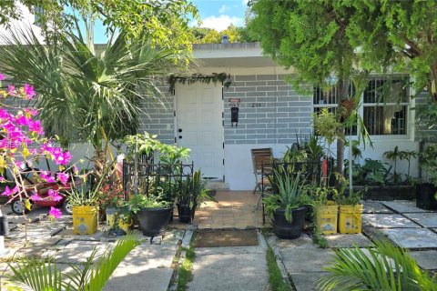 Propiedad comercial en venta en Miami, Florida, 158.68 m2 № 2169497 - foto 11