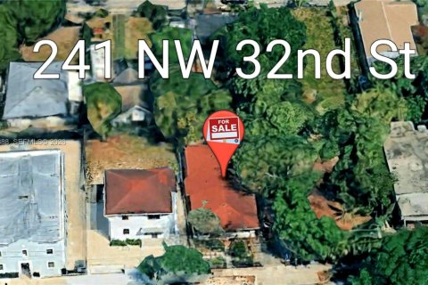 Propiedad comercial en venta en Miami, Florida, 158.68 m2 № 2169497 - foto 12