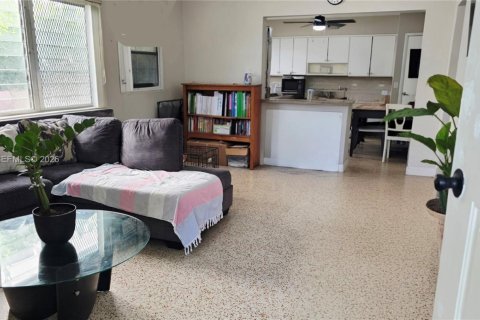 Propiedad comercial en venta en Miami, Florida, 158.68 m2 № 2169497 - foto 14