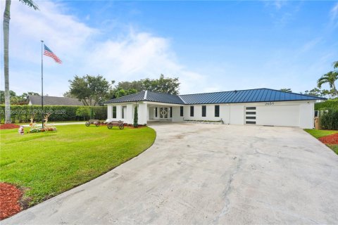 Villa ou maison à vendre à Davie, Floride: 5 chambres, 383.13 m2 № 2009716 - photo 1