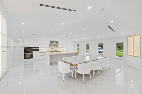 Villa ou maison à vendre à Davie, Floride: 5 chambres, 383.13 m2 № 2009716 - photo 20