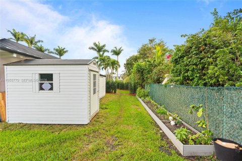 Villa ou maison à vendre à Davie, Floride: 5 chambres, 383.13 m2 № 2009716 - photo 24