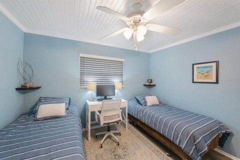 Condo in Treasure Island, Florida, 2 bedrooms  № 1274938 - photo 27