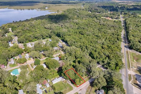 House in Lake Panasoffkee, Florida 3 bedrooms, 86.4 sq.m. № 2157864 - photo 4