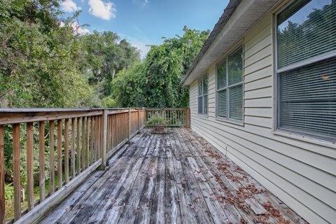 House in Lake Panasoffkee, Florida 3 bedrooms, 86.4 sq.m. № 2157864 - photo 16