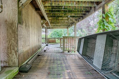House in Lake Panasoffkee, Florida 3 bedrooms, 86.4 sq.m. № 2157864 - photo 11