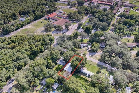 House in Lake Panasoffkee, Florida 3 bedrooms, 86.4 sq.m. № 2157864 - photo 7