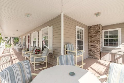 House in Port Orange, Florida 5 bedrooms, 493.4 sq.m. № 1613826 - photo 13