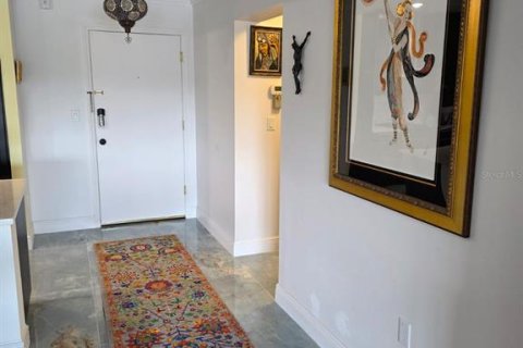 Condo in Belleair Bluffs, Florida, 2 bedrooms  № 1844960 - photo 30