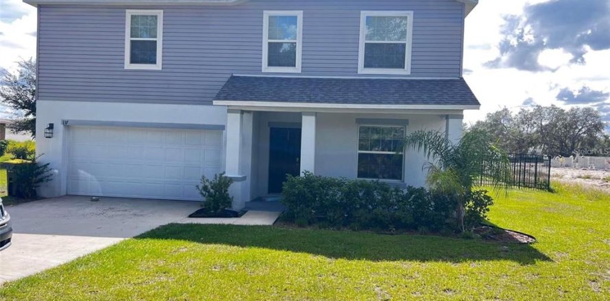 House in Kissimmee, Florida 5 bedrooms, 245.08 sq.m. № 1517014