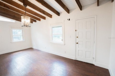 Villa ou maison à vendre à Tampa, Floride: 2 chambres, 148.64 m2 № 2398829 - photo 19