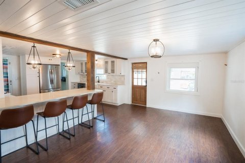 Villa ou maison à vendre à Tampa, Floride: 2 chambres, 148.64 m2 № 2398829 - photo 8