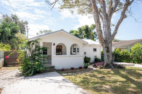 Villa ou maison à Tampa, Floride 2 chambres, 148.64 m2 № 2398829