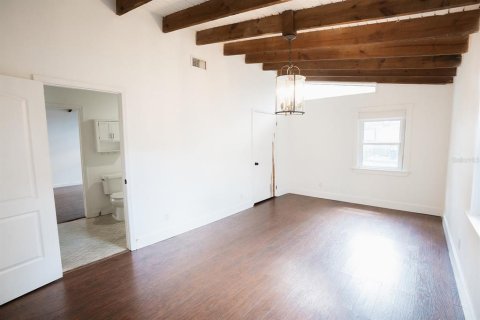 Villa ou maison à vendre à Tampa, Floride: 2 chambres, 148.64 m2 № 2398829 - photo 13