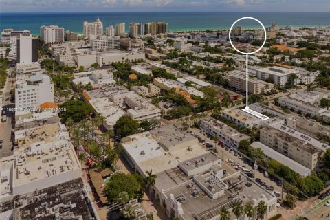 Condo in Miami Beach, Florida, 1 bedroom  № 1893311 - photo 19