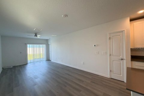 Villa ou maison à louer à Clermont, Floride: 3 chambres, 134.15 m2 № 2423935 - photo 5