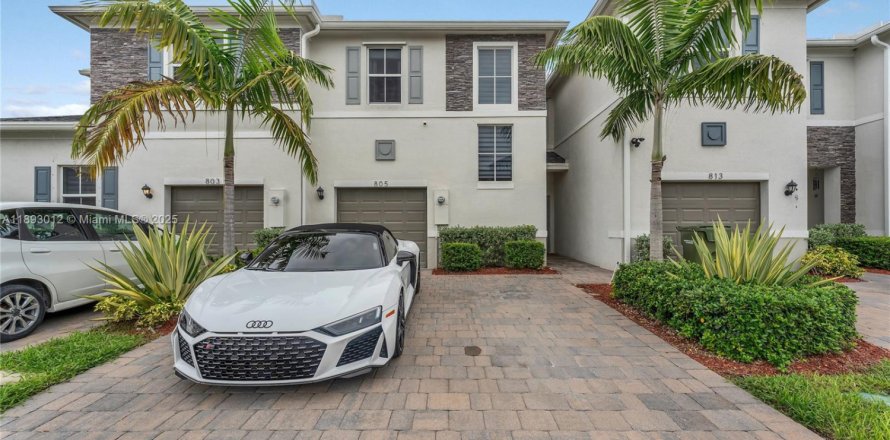 Touwnhouse à Homestead, Floride 3 chambres, 151.24 m2 № 1945638