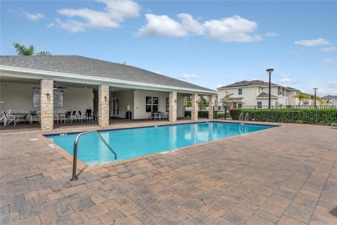 Touwnhouse à vendre à Homestead, Floride: 3 chambres, 151.24 m2 № 1945638 - photo 26