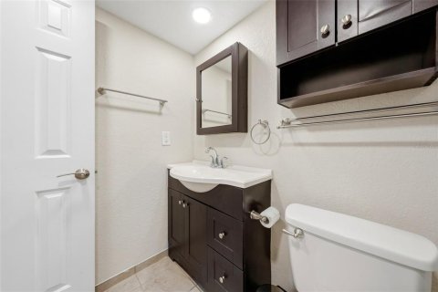 Condominio en venta en Leesburg, Florida, 2 dormitorios, 141.03 m2 № 2152168 - foto 17