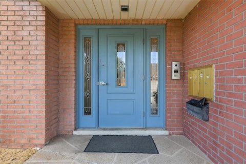 Condominio en venta en Leesburg, Florida, 2 dormitorios, 141.03 m2 № 2152168 - foto 2