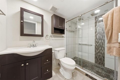 Condominio en venta en Leesburg, Florida, 2 dormitorios, 141.03 m2 № 2152168 - foto 5
