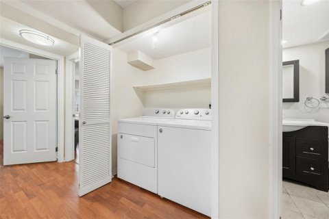 Condominio en venta en Leesburg, Florida, 2 dormitorios, 141.03 m2 № 2152168 - foto 16