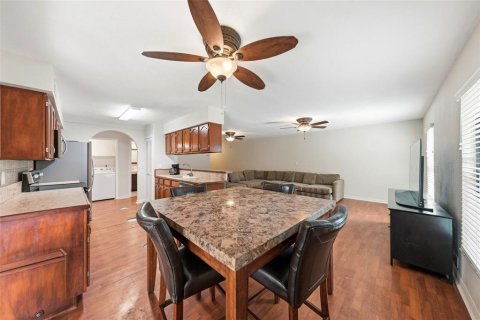 Condominio en venta en Leesburg, Florida, 2 dormitorios, 141.03 m2 № 2152168 - foto 4
