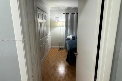 Copropriété à vendre à Miami, Floride: 2 chambres, 134.71 m2 № 2153308 - photo 29