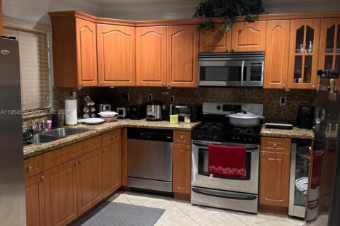 Copropriété à vendre à Miami, Floride: 2 chambres, 134.71 m2 № 2153308 - photo 7