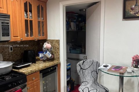 Copropriété à vendre à Miami, Floride: 2 chambres, 134.71 m2 № 2153308 - photo 9