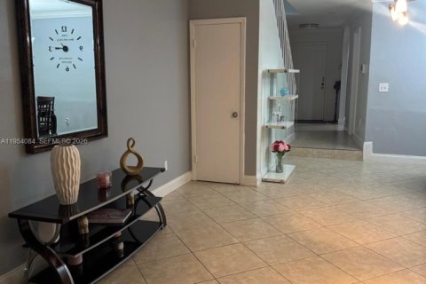 Copropriété à vendre à Miami, Floride: 2 chambres, 134.71 m2 № 2153308 - photo 15