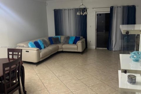 Copropriété à vendre à Miami, Floride: 2 chambres, 134.71 m2 № 2153308 - photo 13
