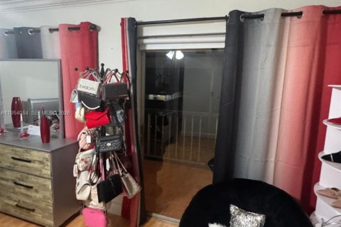Copropriété à vendre à Miami, Floride: 2 chambres, 134.71 m2 № 2153308 - photo 27
