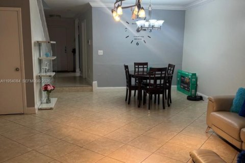 Copropriété à vendre à Miami, Floride: 2 chambres, 134.71 m2 № 2153308 - photo 14