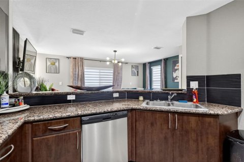 Adosado en venta en Miramar, Florida, 3 dormitorios, 114.73 m2 № 1966904 - foto 14