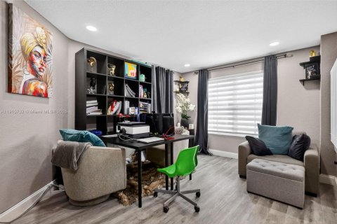 Adosado en venta en Miramar, Florida, 3 dormitorios, 114.73 m2 № 1966904 - foto 9