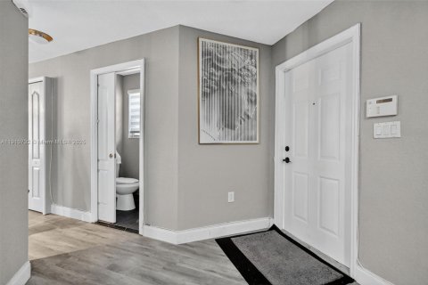 Adosado en venta en Miramar, Florida, 3 dormitorios, 114.73 m2 № 1966904 - foto 5