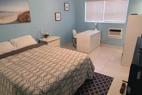 Снять в аренду кондоминиум в Помпано-Бич, Флорида 3 комнаты, 44.41м2, № 2146018 - фото 11