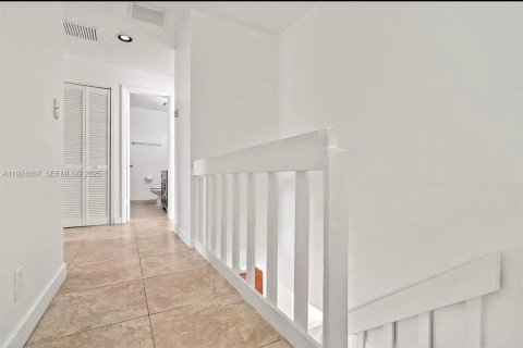 Снять в аренду таунхаус в Плантация, Флорида 3 спальни, 164.44м2, № 2035035 - фото 11