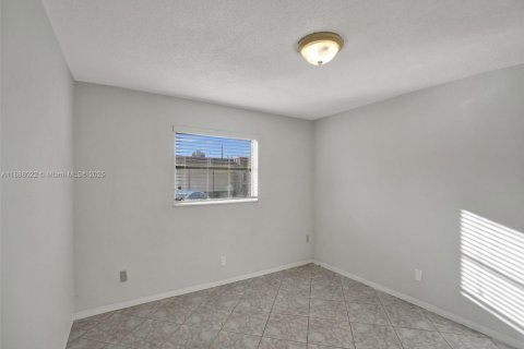 Copropriété à louer à Hollywood, Floride: 1 chambre, 62.99 m2 № 1942047 - photo 26
