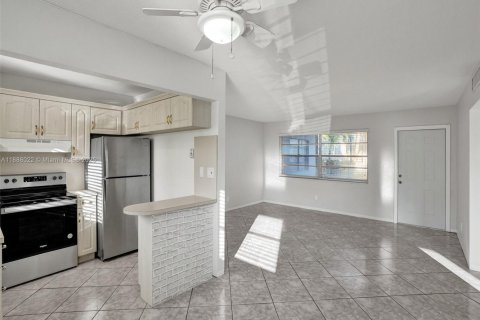 Copropriété à louer à Hollywood, Floride: 1 chambre, 62.99 m2 № 1942047 - photo 11