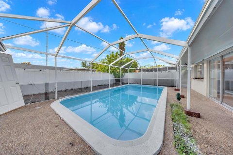 Villa ou maison à vendre à Miramar, Floride: 3 chambres, 164.62 m2 № 2426806 - photo 21