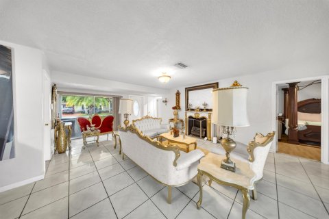 Villa ou maison à vendre à Miramar, Floride: 3 chambres, 164.62 m2 № 2426806 - photo 6