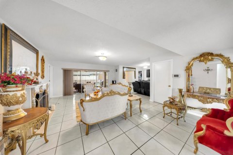 Villa ou maison à vendre à Miramar, Floride: 3 chambres, 164.62 m2 № 2426806 - photo 5