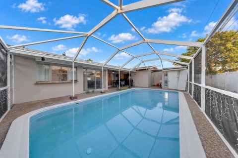 Villa ou maison à vendre à Miramar, Floride: 3 chambres, 164.62 m2 № 2426806 - photo 18