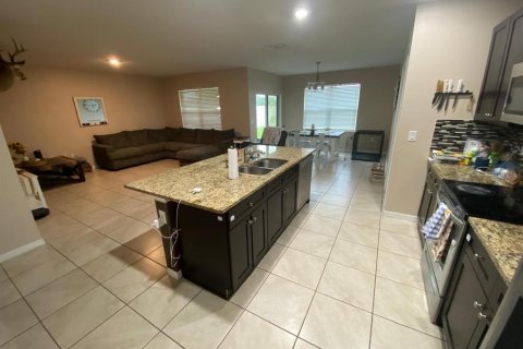 Villa ou maison à louer à Sanford, Floride: 3 chambres, 157.66 m2 № 1870604 - photo 4