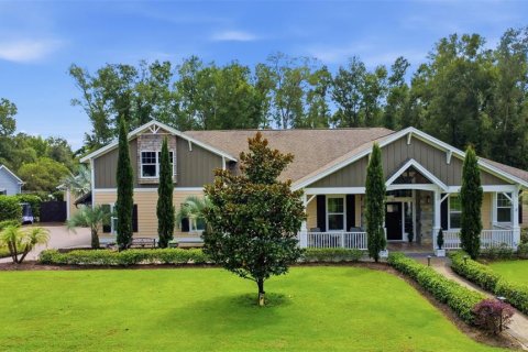 House in Lake Helen, Florida 3 bedrooms, 324.14 sq.m. № 2361419 - photo 2