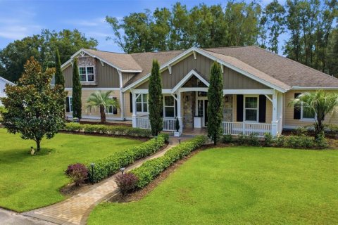 House in Lake Helen, Florida 3 bedrooms, 324.14 sq.m. № 2361419 - photo 3